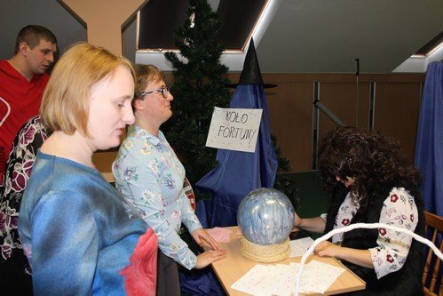 2017_11_30 Andrzejki w naszym Domu (15)