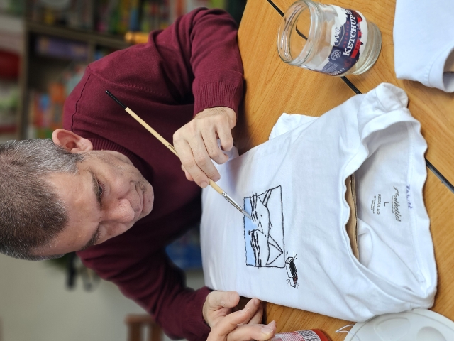 warsztaty malowania na bluzkach_41