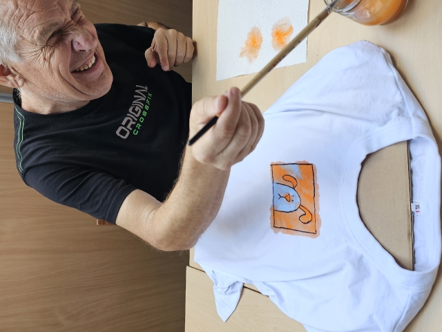 warsztaty malowania na bluzkach_45