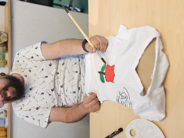 warsztaty malowania na bluzkach_48