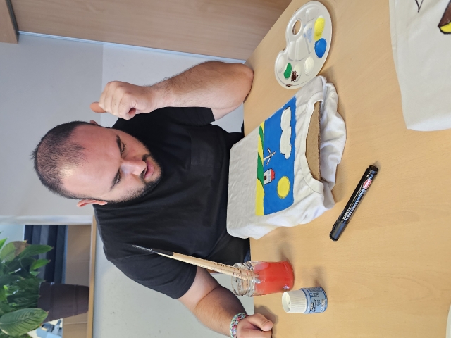 warsztaty malowania na bluzkach_62