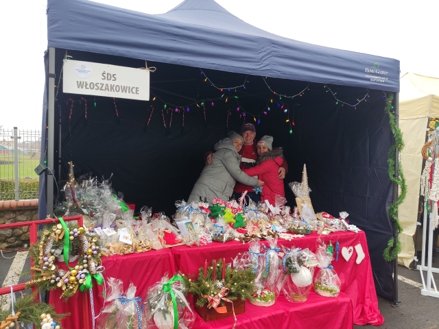 III Jarmark Świateczny i Korowód Światła_8