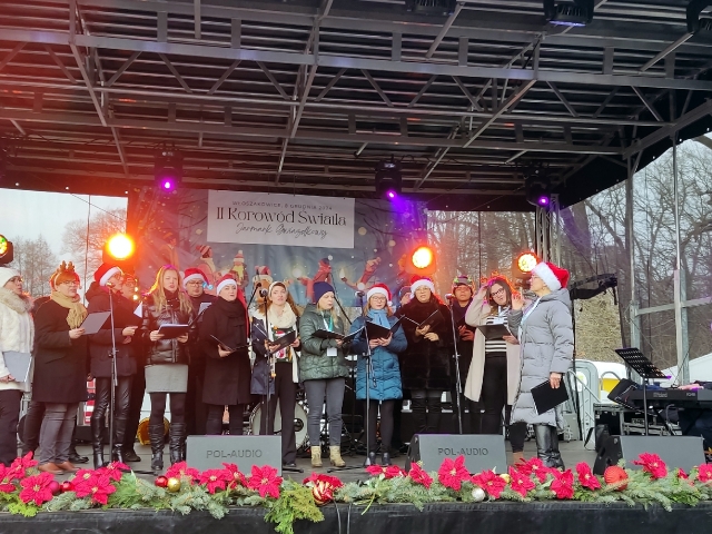 III Jarmark Świateczny i Korowód Światła_18