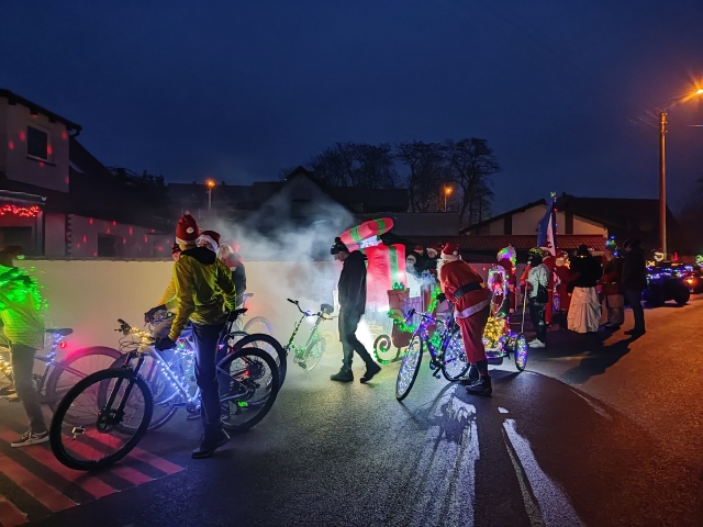 III Jarmark Świateczny i Korowód Światła_24