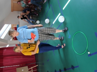 2023_07_20 Zabawy ruchowe z taśmą _11