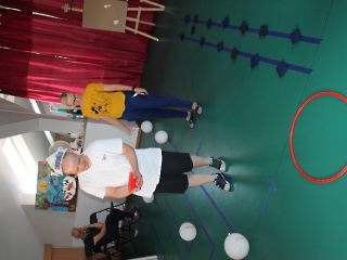 2023_07_20 Zabawy ruchowe z taśmą _17